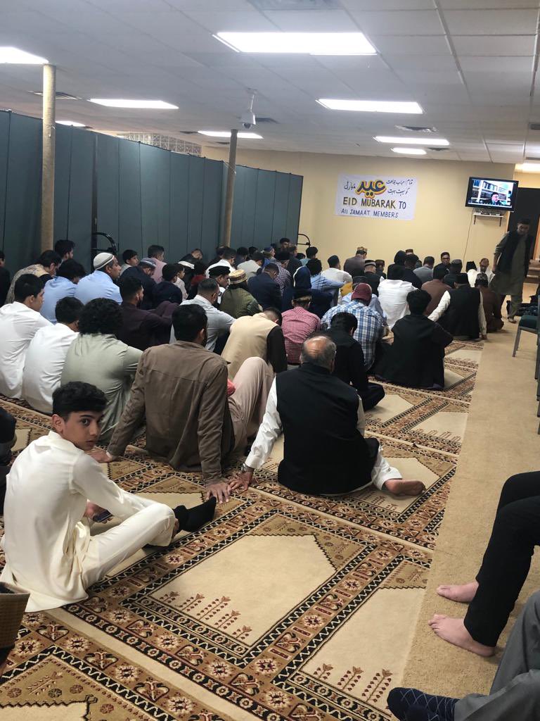 LI_MKA's tweet photo. اسلام عليكم ورحمة الله 
Alhamdollila we had a successful Eid namaz in the masjid 🕌followed by a delicious brunch🍽️!
جزاك الله
وسلام
#EidMubarak https://t.co/ZeYVbvvNCu