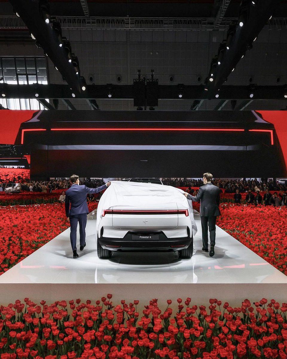 Damola79227351's tweet photo. This is amazing design from @polestarcars . This is one of the super vision edition full of different body design creative amazing design with @polestarcars @polestardesigncommunity #polestar #ffwcarspost #ffwcardesign https://t.co/l06mMz4LaQ