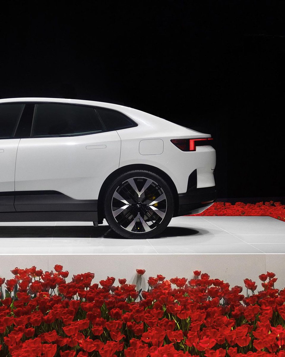 Damola79227351's tweet photo. This is amazing design from @polestarcars . This is one of the super vision edition full of different body design creative amazing design with @polestarcars @polestardesigncommunity #polestar #ffwcarspost #ffwcardesign https://t.co/l06mMz4LaQ