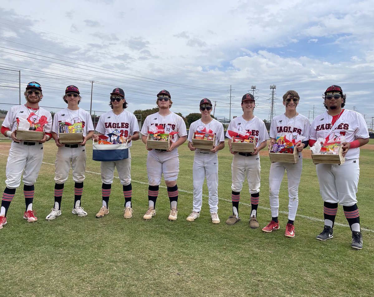 LCCSathletics's tweet photo. LCCS wins 8-7 on Sr. Night! Big 6 run inning in the 7th to put the Eagles past the Lions of TC, Lubbock. Sr. Adam Lindsey &amp; Sr. Cason Davenport go back to back 💣 &amp; Sr. Thomas Smith hits the two run walk-off!🦅⚾️ #lccseagles #wogwag #classof2024 @TAPPSBaseball @LSCSN @dfwvarsity https://t.co/TzUq82skuo