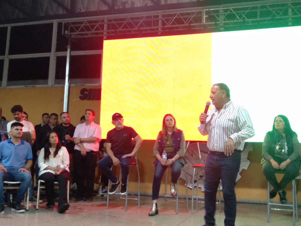 Gracias <a href="/TeresitaMadera/">Teresita Madera</a> por este gran encuentro Peronista. <a href="/QuintelaRicardo/">Ricardo Quintela</a> <a href="/amolinalarioja/">Armando Molina</a> <a href="/monidiazdalbano/">Mónica Díaz D'Albano</a> @mopip