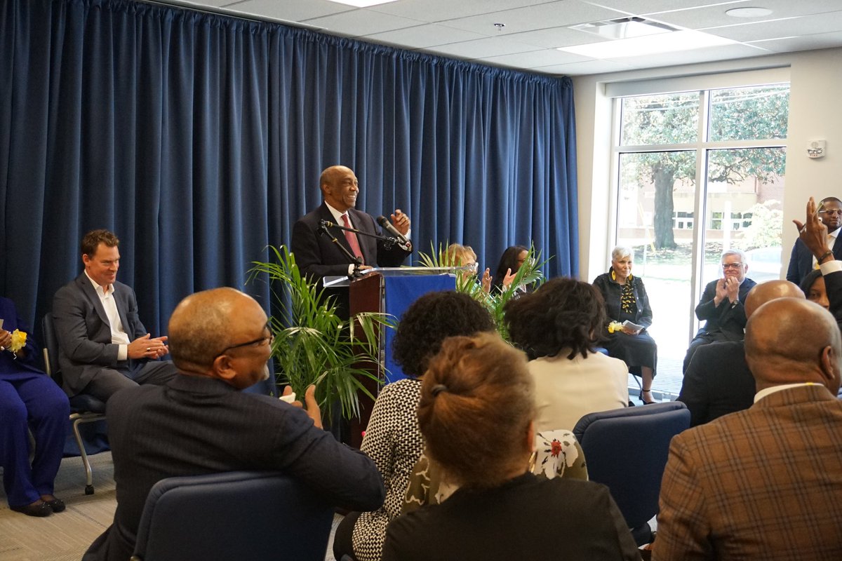 Fisk1866's tweet photo. Today, we mark a historic moment at Fisk University as we celebrate the Ribbon Cutting Ceremony and Grand Opening of the Roland Parrish Career Planning & Development Center! With state-of-the-art classrooms, conference rooms and innovation spaces, this 10,605-square-foot building is designed to prepare our next generation of business executives and community leaders. 

We express our deepest gratitude to Roland G. Parrish for his historic $3 million gift, which has made this incredible facility possible. His generosity and commitment to our university's mission of providing quality education and opportunities to our students is truly inspiring.

#FiskForward #CareerPlanning #fiskforever #FiskUniversity