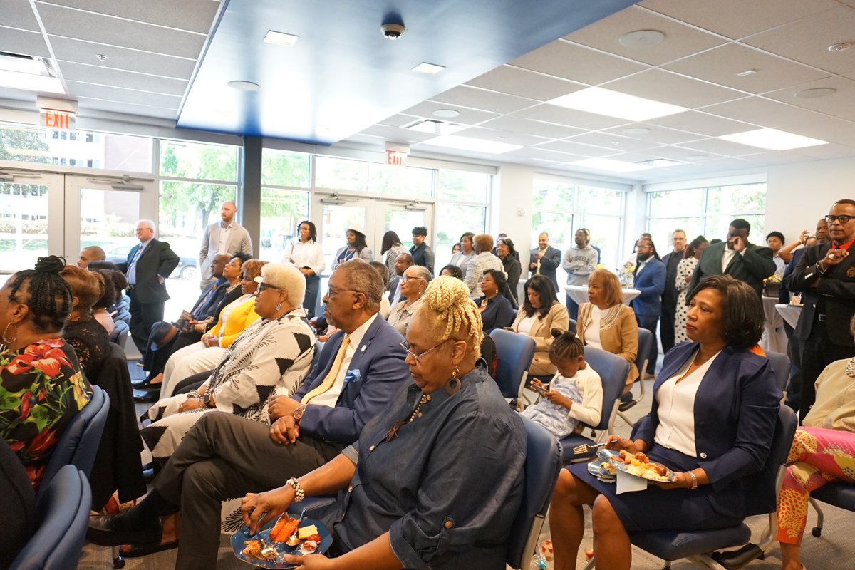 Fisk1866's tweet photo. Today, we mark a historic moment at Fisk University as we celebrate the Ribbon Cutting Ceremony and Grand Opening of the Roland Parrish Career Planning & Development Center! With state-of-the-art classrooms, conference rooms and innovation spaces, this 10,605-square-foot building is designed to prepare our next generation of business executives and community leaders. 

We express our deepest gratitude to Roland G. Parrish for his historic $3 million gift, which has made this incredible facility possible. His generosity and commitment to our university's mission of providing quality education and opportunities to our students is truly inspiring.

#FiskForward #CareerPlanning #fiskforever #FiskUniversity