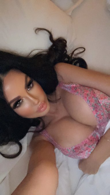 New 🔥 on all 3 Onlyfans 💖 Main🍬 https://t.co/XoqBNFZB5H Freee 💗 https://t.co/iEAvNvvCJ7 Boy/Girl 🍆 https://t<a href="/tag/vinaskyy"class="tags"><span>#vinaskyy</span></a>