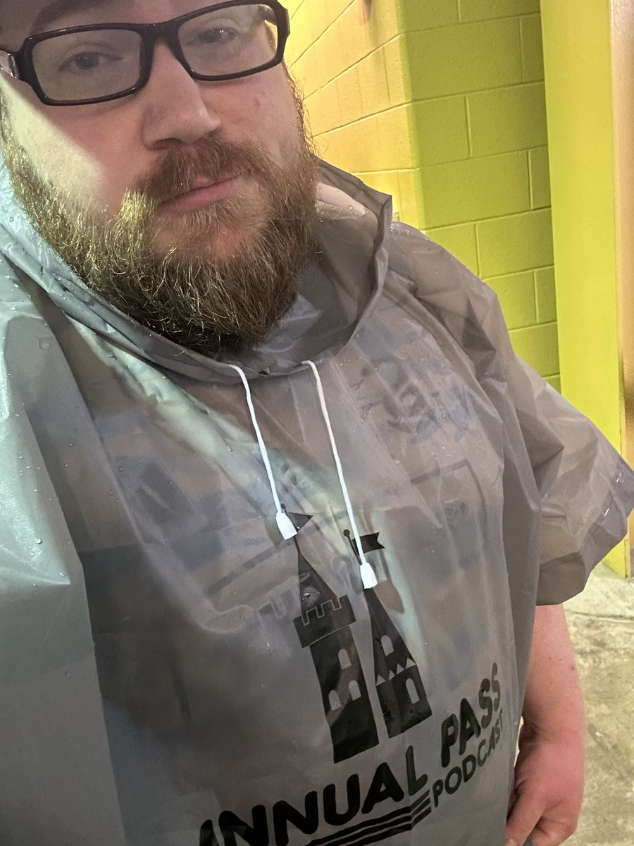 TheJordanThomas's tweet photo. Hey @jack_p I’m rockin my @Annual_Pass poncho at a rainy @PhilaUnion game tonight! #doop https://t.co/DMDEYWdaIb