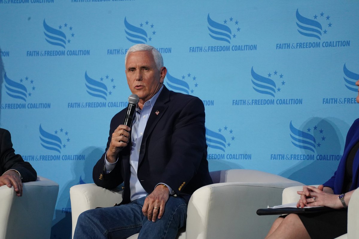 Mike Pence tweet media