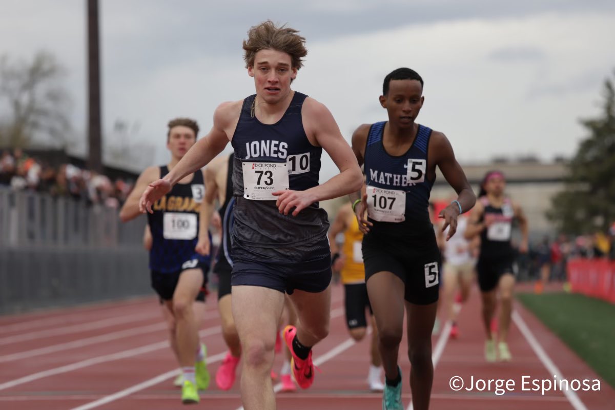MSHeartland_'s tweet photo. Boys undercard 800m winner - Andrew Nelson 1:56.00 #DNIP23 https://t.co/3QZLUJmxw8
