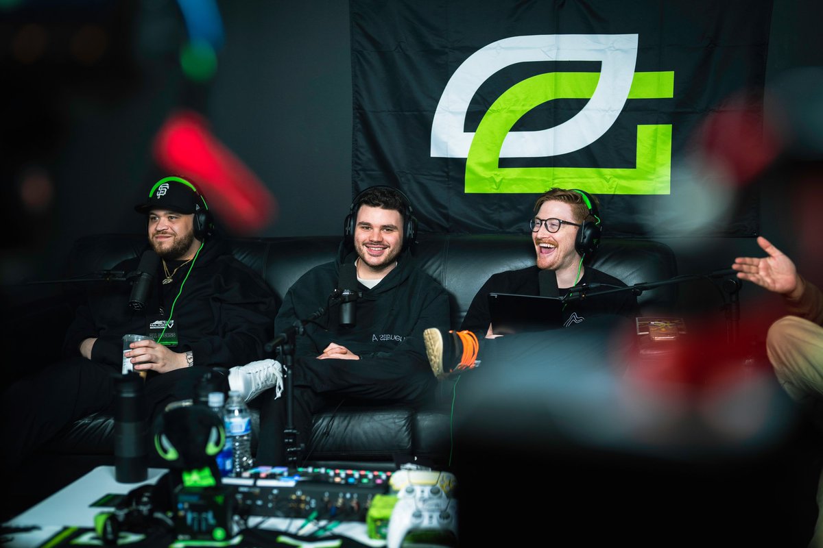 intelCDL's tweet photo. Scump has officially broken TeePee’s 2020 record as the most subscribed current or former Call of Duty player on Twitch. 

35,000 and counting ⬆️ https://t.co/C0zSPKAc4u