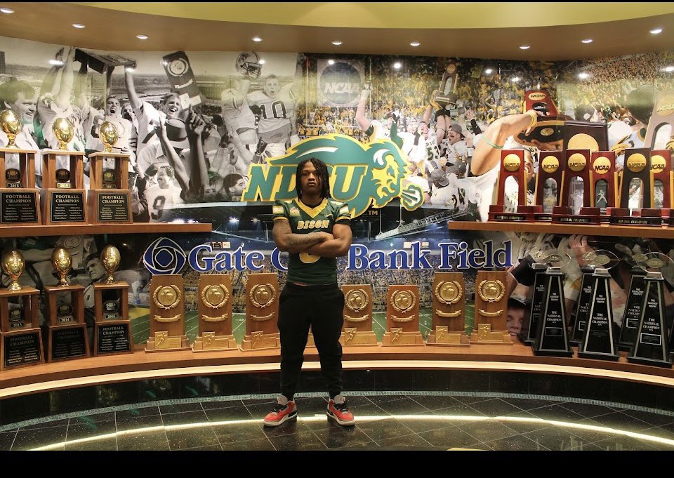 Had an amazing time <a href="/NDSUfootball/">NDSU Football</a> today! It was great to meet the coaching staff and crew ! <a href="/CoachOlsonNDSU/">Coach Grant Olson</a> <a href="/PhelpsDLCoach/">Jeffrey Phelps</a> <a href="/JPetrino/">Coach Jason Petrino</a> <a href="/titcus/">titcus pettigrew</a> <a href="/CoachMules/">Coach Mueller</a>