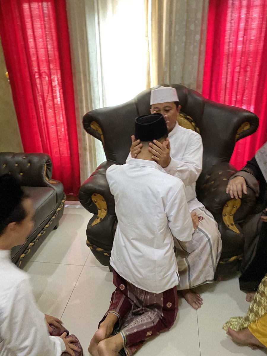 Alfth18's tweet photo. Msh dgn doa yg sama,
Ya Allah jadikanlah kesalahanku seperti kesalahan orang yang kau cintai. https://t.co/vizGWMWX32