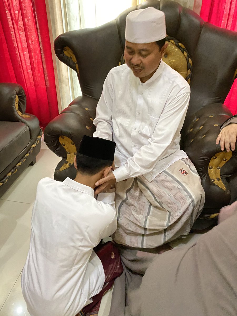 Alfth18's tweet photo. Msh dgn doa yg sama,
Ya Allah jadikanlah kesalahanku seperti kesalahan orang yang kau cintai. https://t.co/vizGWMWX32