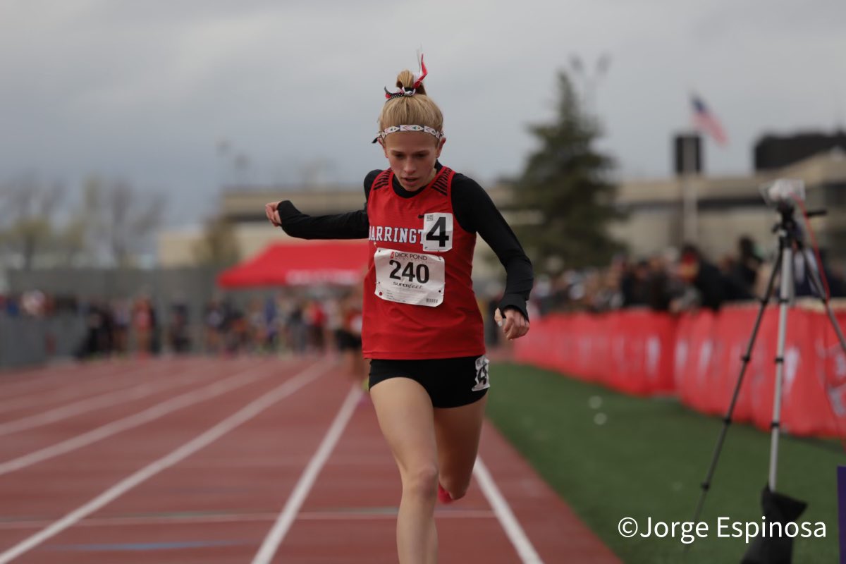 MSHeartland_'s tweet photo. Abby Lewis I Barrington is sec 2 girls mile winner 5:12.13 #dnip23 https://t.co/YtmfMJG4Q6