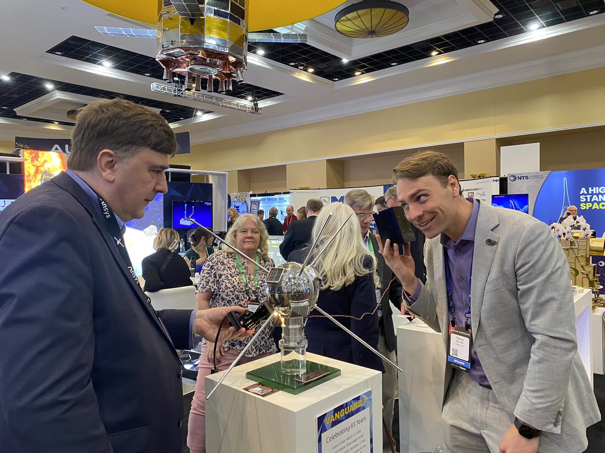 buildingMadrid's tweet photo. wild: the solar arrays of this Vanguard I satellite still work, so if you shine a light on them you can hear the signal being generated 🛰 @USNRL #SpaceSymposium #38Space https://t.co/A4yOGUVouv