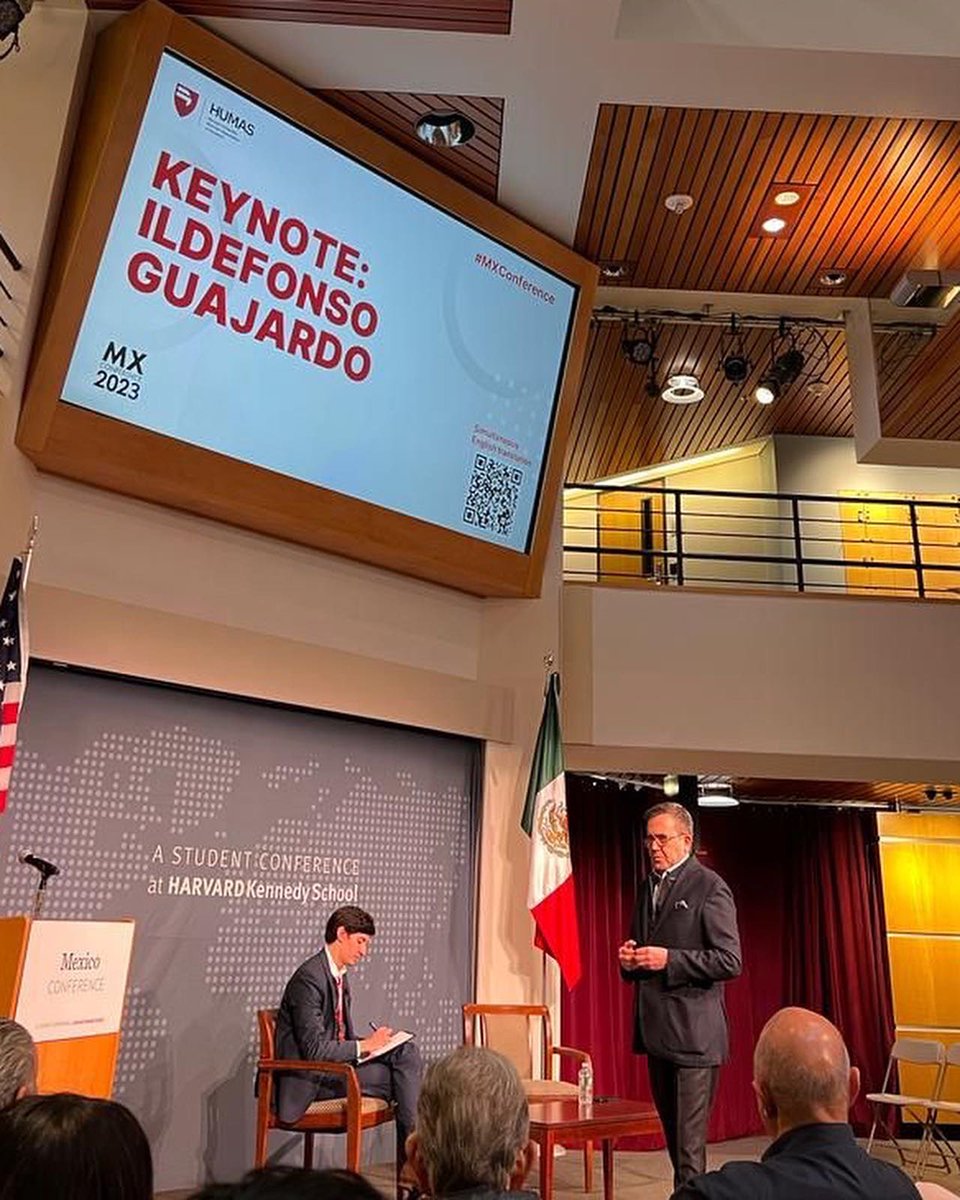ildefonsogv's tweet photo. En Bostón durante la "MX Conference 2023" sostuve un conversatorio con alumnos mexicanos de diferentes universidades en Estados Unidos, y llevado acabo por la Harvard University Mexican Association of Students.

#IldefonsoEnHarvard 🇲🇽 https://t.co/I00qyp9Dnn