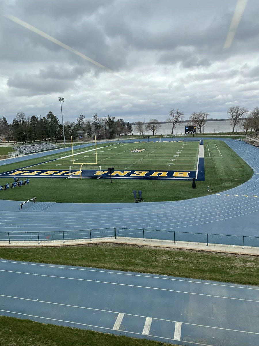 DimitriDonald11's tweet photo. Had a great Jr. day visit @bvu_football, thanks @Coach_Dickinson for the hospitality, looking forward to getting back on campus!! https://t.co/p7N6CWWvJO