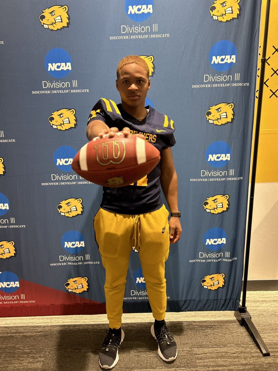 DimitriDonald11's tweet photo. Had a great Jr. day visit @bvu_football, thanks @Coach_Dickinson for the hospitality, looking forward to getting back on campus!! https://t.co/p7N6CWWvJO