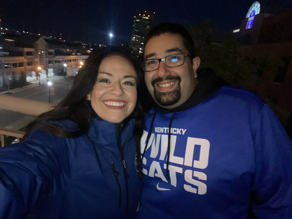 NataliaWAVE3's tweet photo. @CMPiagentini @KevinHarned Look who I found! @batshonkhalil #WAVEThunder https://t.co/iZZ3ZIV8zL