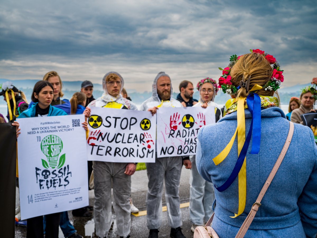 demirsonmez's tweet photo. Marche pour l’écounité climatique pour l’Ukraine
#ukrainian #climatt #ClimateActionNow
#StopEcocide #stopecocideukrain #ecologie
#ClimateChangeChallenges #actionclimat
#stopwar #CrimeAgainstHumanity @WorldPressPhoto @SwissPressAward https://t.co/i6nK0NouTD
