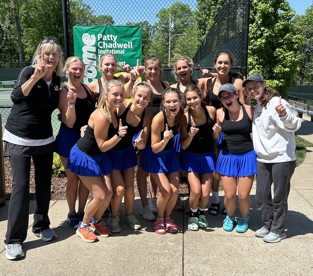 BruiserSports's tweet photo. The Bruisers left Nashville with impressive wins on the court at the Chadwell Invitational! GPS defeated traditional power Hutchison 7-5, host Harpeth Hall 10-2, and region foe Knox Webb 11-1 . #CTTG #GoBruisers #GPSTennis ๐พ https://t.co/3KdktbBSTn