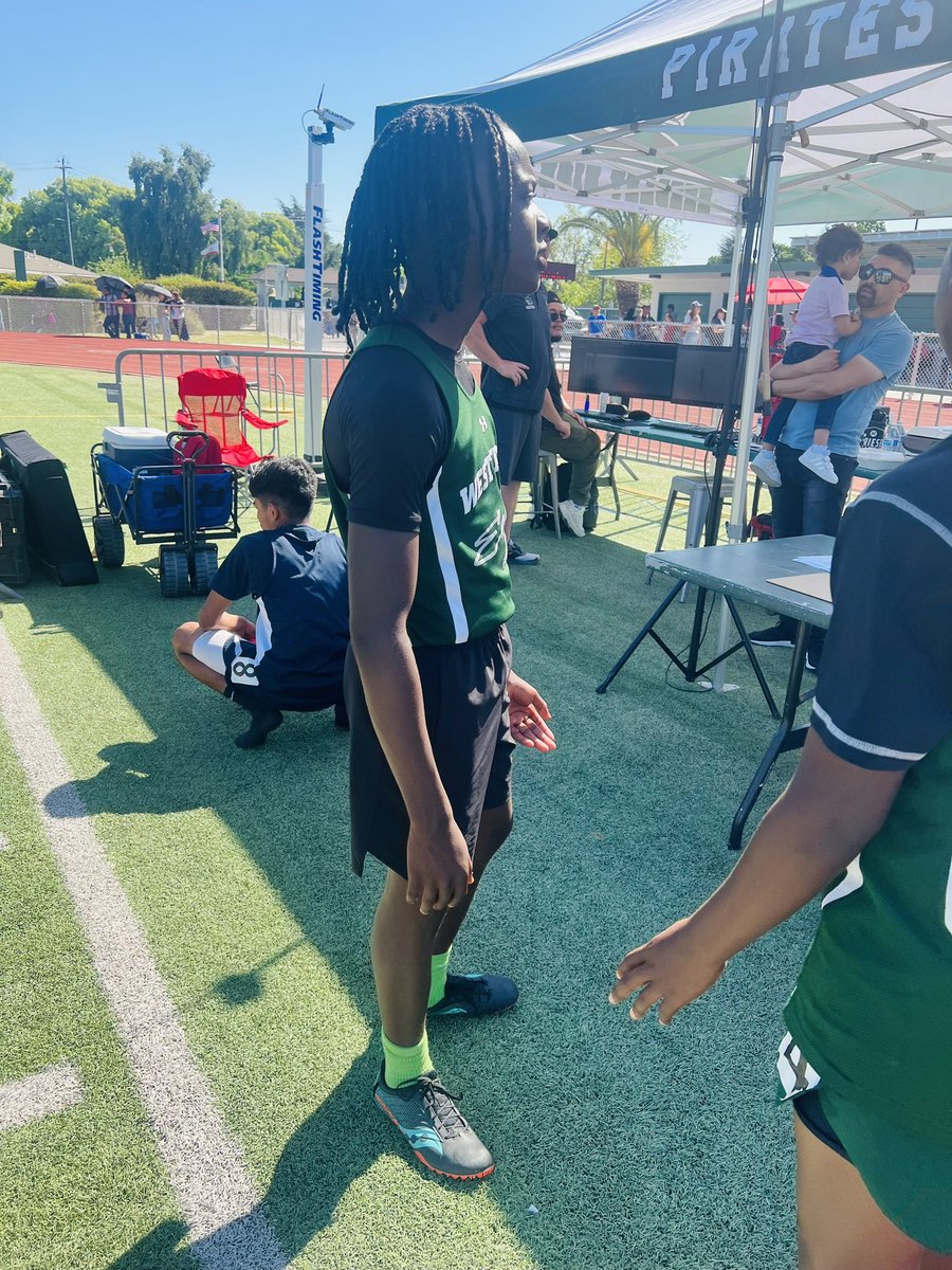 UniqueVerenique's tweet photo. Fresno County Finals! ๐๐พ๐จ Jay advanced to the semifinals next week in Sanger. #PR #1stYearRunning #GoJayGo #ProudMom https://t.co/NejLu2NFuD