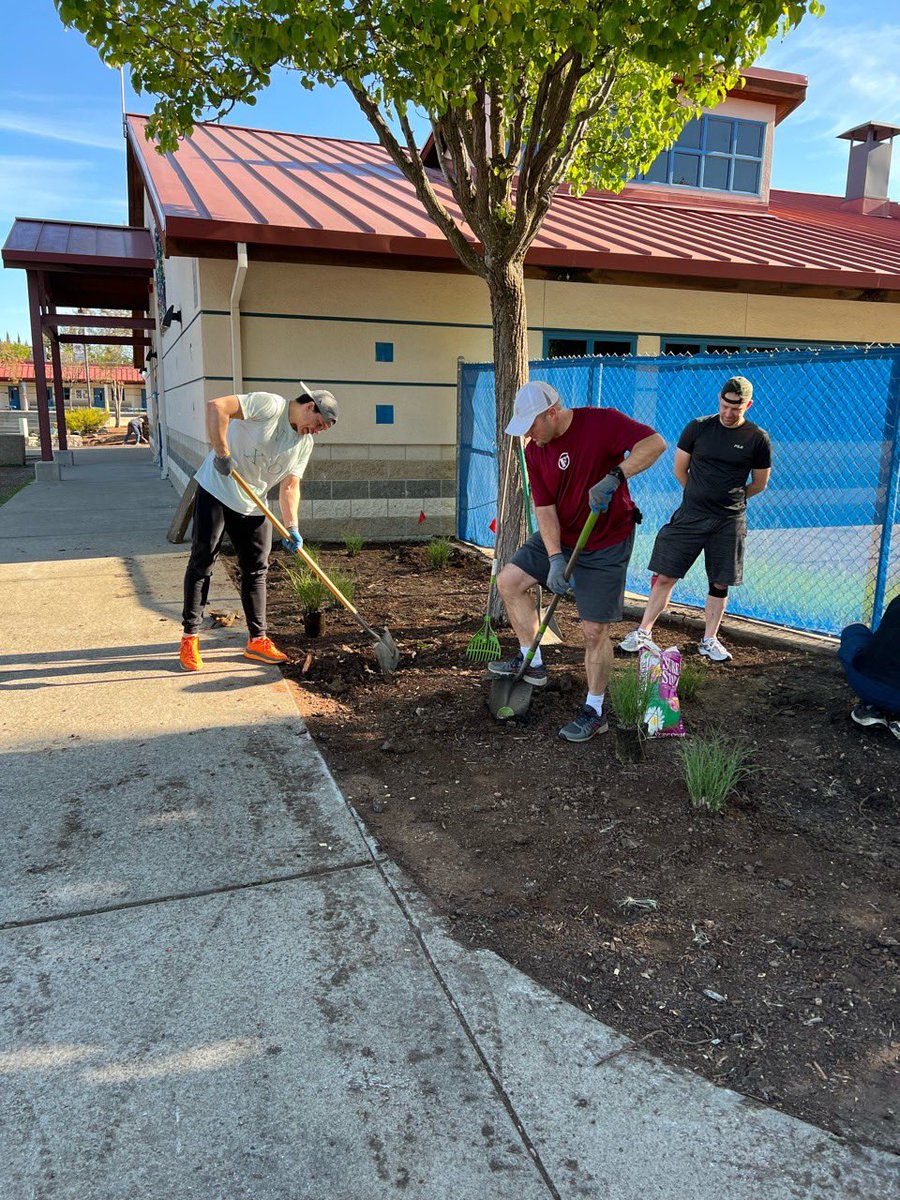 F3GoldRush's tweet photo. The HS our original AO is at asked for help &amp; the HIMs of Gold Rush delivered. Here’s some pics from our Thunderdome Work Day. @F3COTPodcast #HIMdoingHIMstuff @F3Nation https://t.co/Vx6BF6h7xz