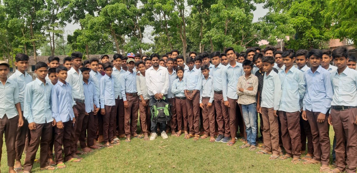 Abhinavrajysf's tweet image. "बिहार शिक्षा यात्रा" समस्तीपुर, सुभ विचार:🌹🌹🌹 
युवा शक्ति  परिवार, समाज और  राष्ट्र का प्राण तत्त्व है।
एक बच्चा, एक शिक्षक, एक कलम, और एक किताब दुनिया बदल सकती है।
#OmShantiOm🙏🌹
#radheradhe 🙏🌹
#GoodMorningGod🙏🌹
#GoodMorningPramatma🙏🌹
#GoodMorningIndia🙏🌹