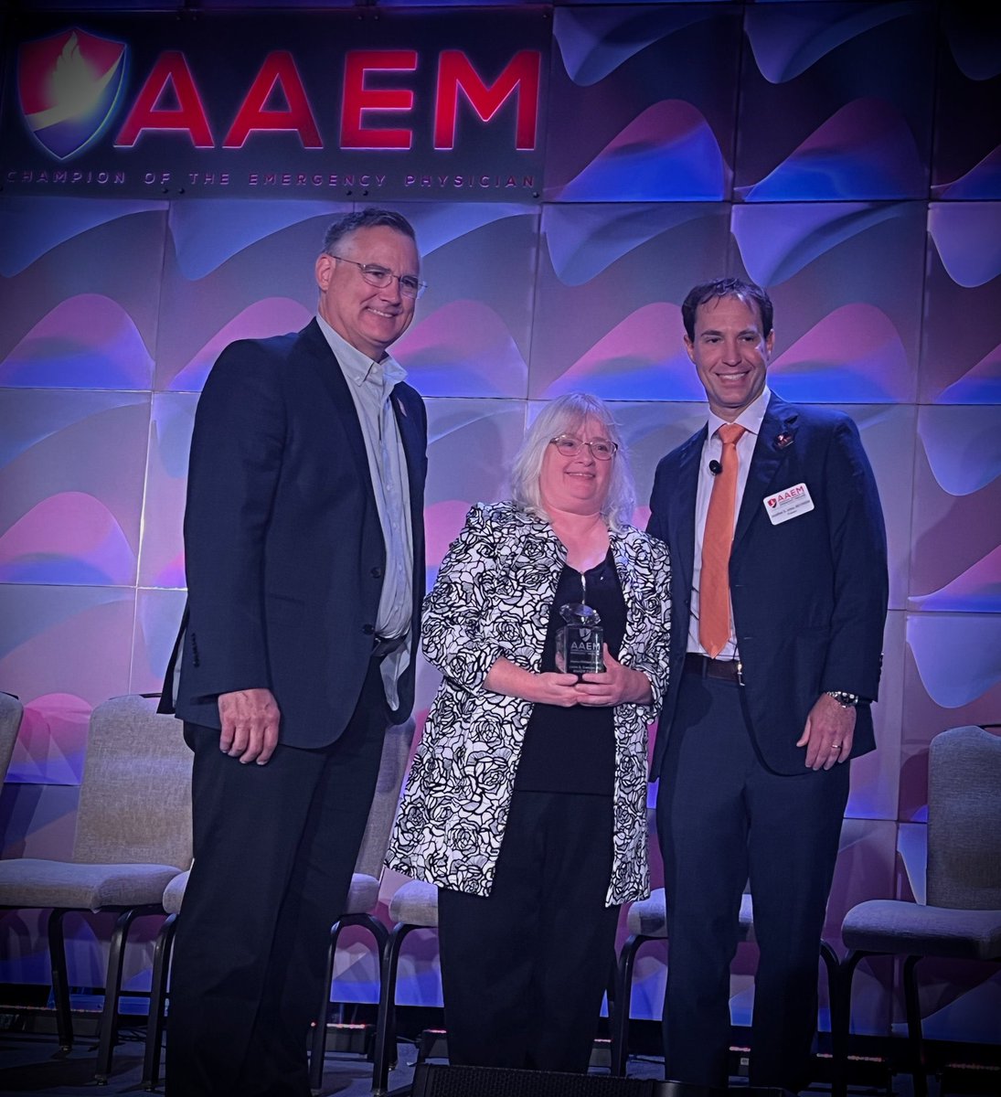Our wellness director <a href="/L_swish/">Loice Swisher</a> being awarded the inaugural AAEM Joanne Williams Award! <a href="/aaeminfo/">AAEM</a> <a href="/AAEMRSA/">AAEM/RSA</a> #EMBound