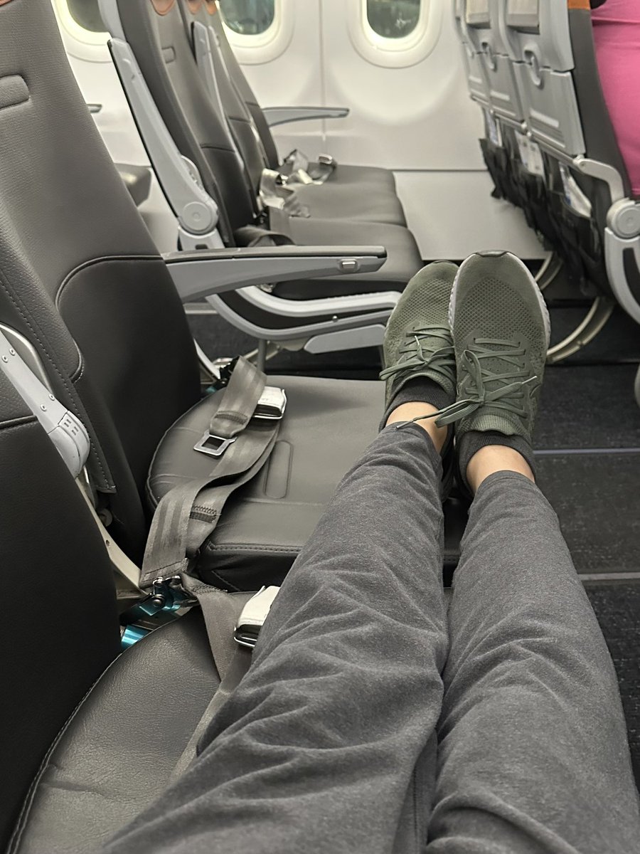 Oh and despite my previous aircraft seat selection loss to <a href="/sethfiermonti/">Seth Fiermonti</a>, @onebithead and <a href="/MikeGallagher70/">Mike Gallagher</a>…. I think I did pretty well this year. #ArubaAtmosphere