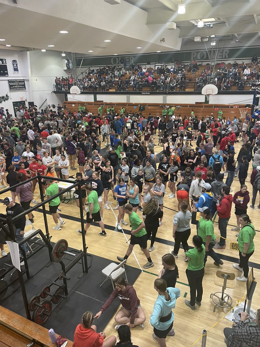 coachsteinbrock's tweet photo. It was a great day for the Iron 🦅. We had 21 lifters compete at the KEMFA State Powerlifting Championships. The 🦅 brought home 35 medals, had 6 overall top 3 finishers, 1 Overall State Champion, 1 State Record tied, a new 1000 LB Club member, &amp; the girls were State Runner-Up. https://t.co/Rhd2Zky1dB