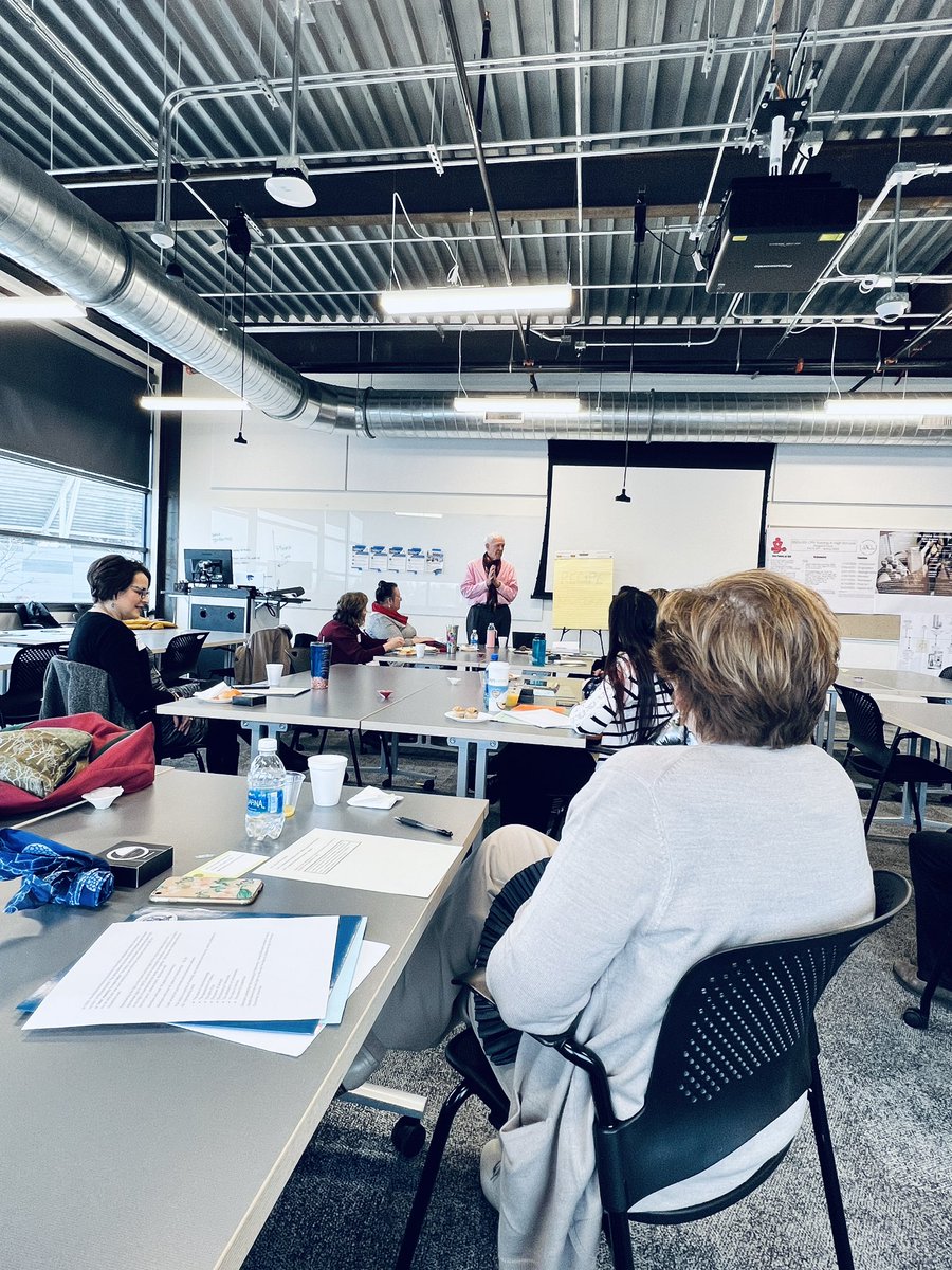 aafcsCO's tweet photo. Excellent presentation/interaction w Bill St John, food writer plus, about how recipes tell stories about history, people who wrote them down &amp;  people who use them!  Remember him as writer for Rocky Mtn News and Denver Post?  Look up his website at https://t.co/zF3m5dcrpx. 👍🏼😊 https://t.co/t3YlAXrVdK