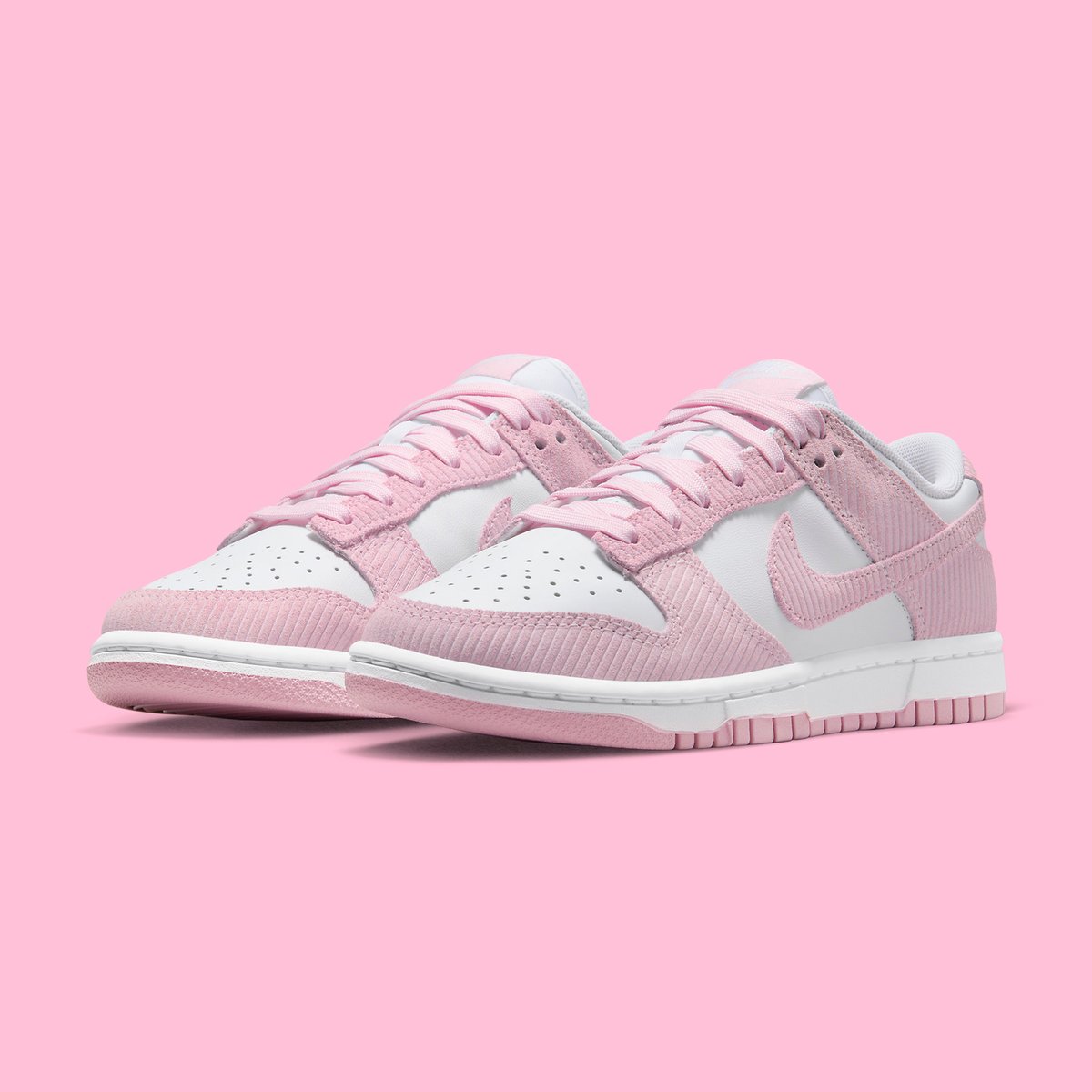 houseofheat's tweet photo. Nike Dunk Low "Pink Corduroy" 🌸

SEE MORE: https://t.co/OASRIzViUr https://t.co/JWmWd03sgm
