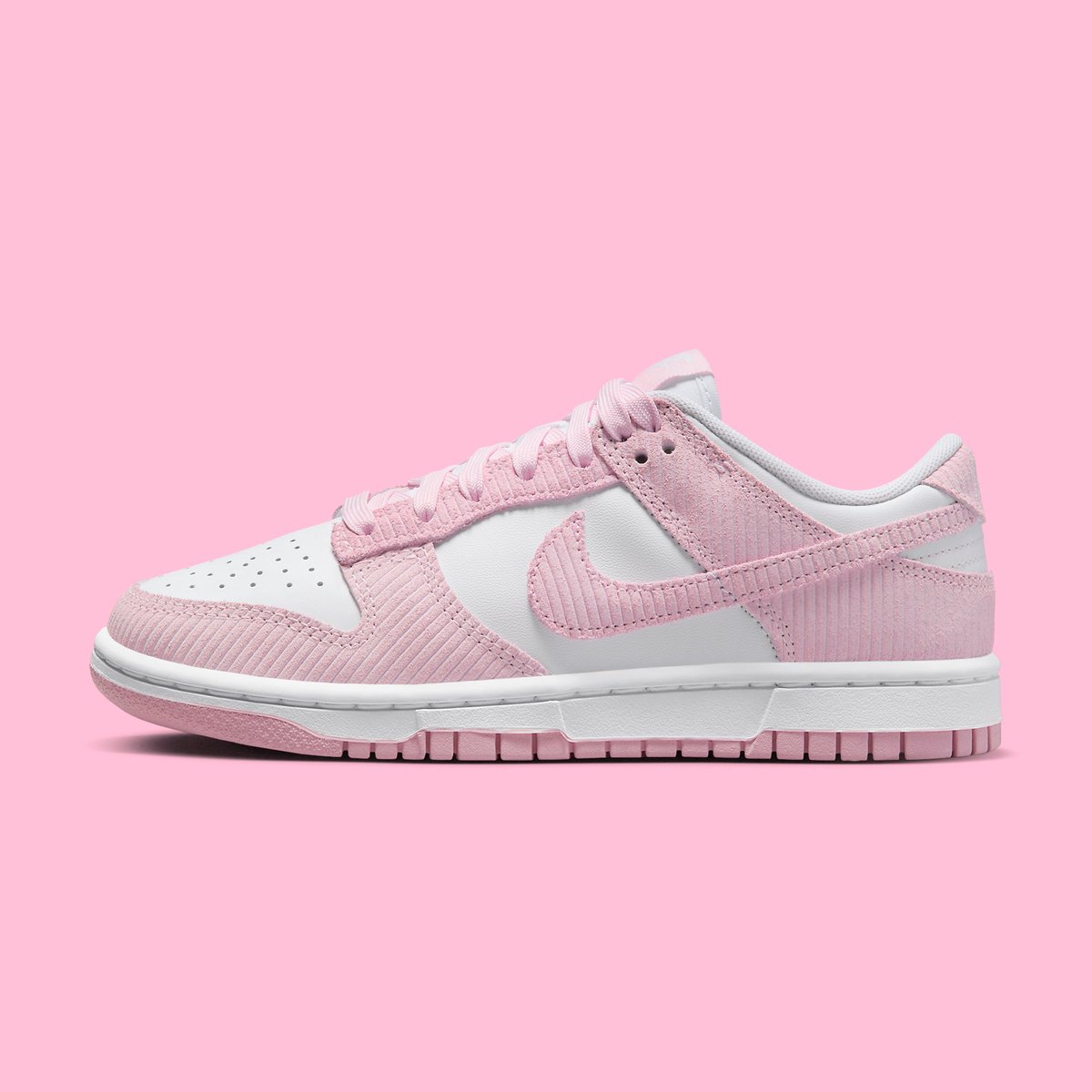 houseofheat's tweet photo. Nike Dunk Low "Pink Corduroy" 🌸

SEE MORE: https://t.co/OASRIzViUr https://t.co/JWmWd03sgm