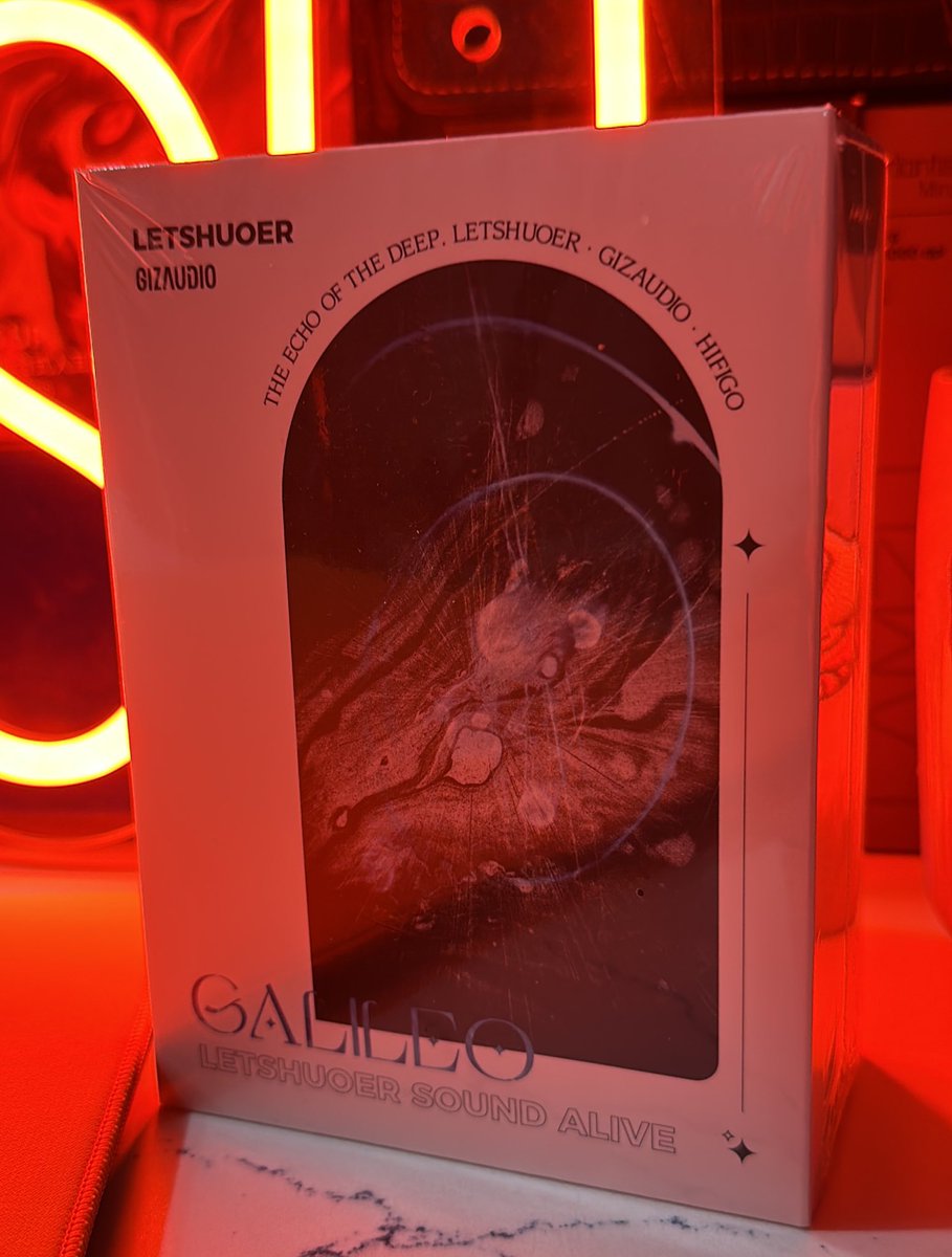 Giving away my second pair of the letshuoer Galileo - like 👍🏽 follow ❤️retweet ♻️ and tag two friends. Giveaway ends next Friday.