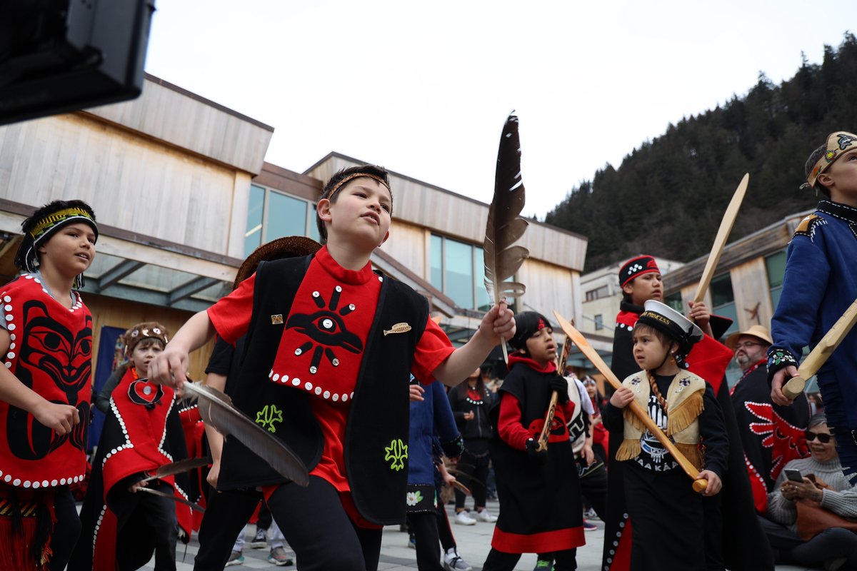 clariselarson's tweet photo. Beautiful Kootéeyaa Deiyí dedication ceremony today! I love Juneau 🥰 https://t.co/pkG2NhYdFC