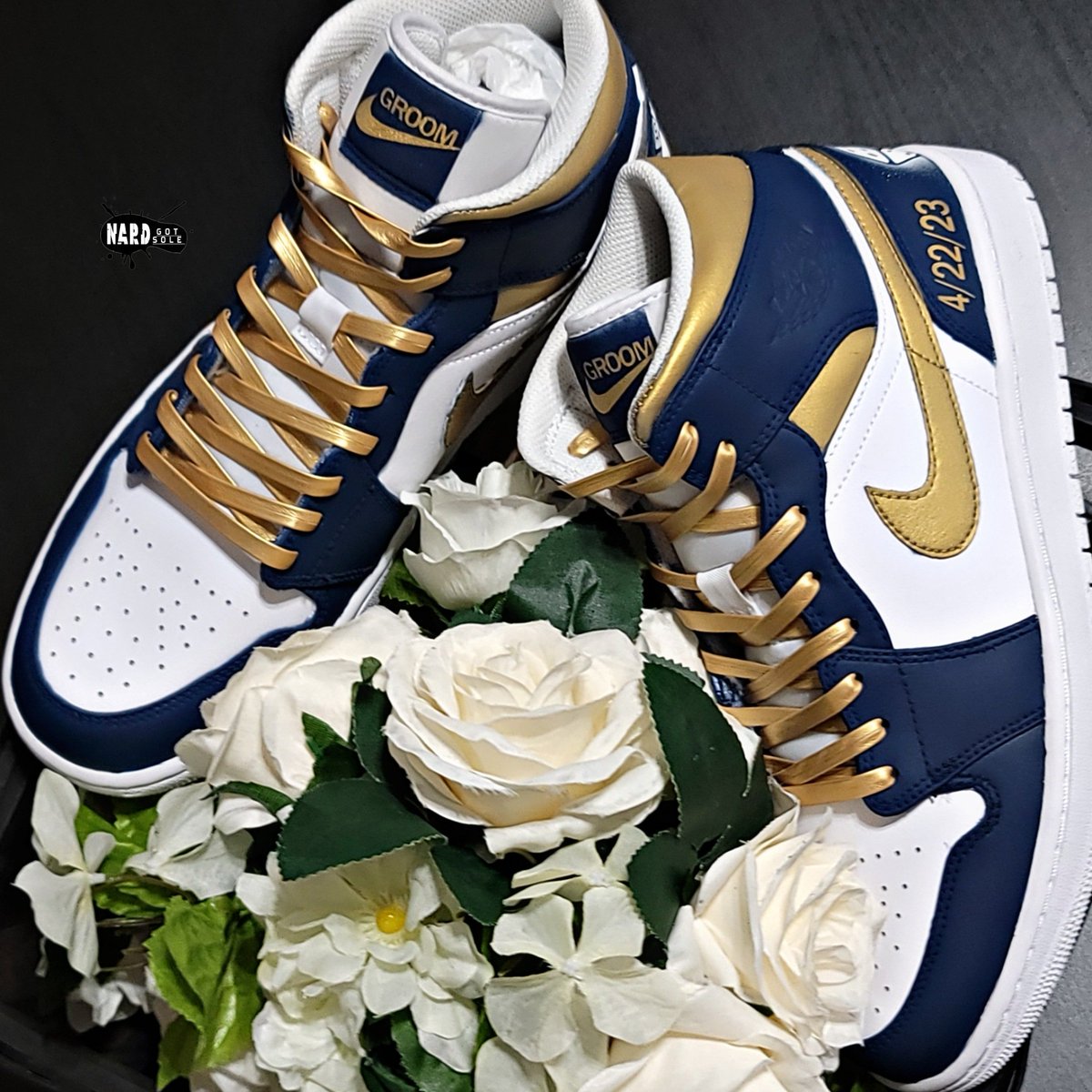 Custom Jordan 1 
Wedding Vibes for a client 🤵🏾👰🏽💍💒

#WeddingDay #WeddingShoes  #MarriedLife