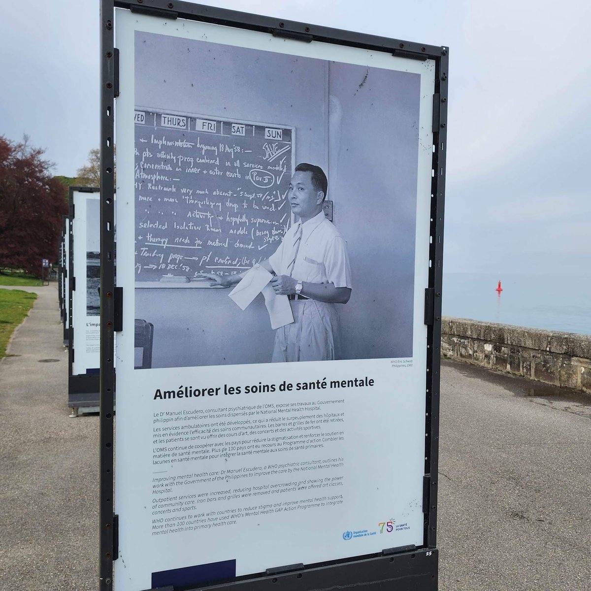 #MentalHealth @ the photo exhibit in Geneva #WHO75 Thank you @junorbina Zoom in ©WHO/Eric Schwab 1960: Improving mental health care: Dr Manuel Escudero, a WHO psychiatric consultant, outlines his work w the Gov of the 🇵🇭 to improve the care by the National Mental Health Hospital.