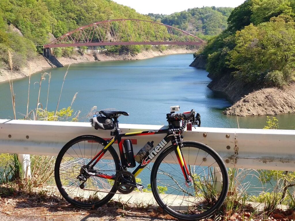 T3tryt's tweet photo. さくら色のさくら橋
#cinelli #roadbike #チネリ #cinellistratofaster #roadbike https://t.co/Cy2De5YBEe https://t.co/MzZEuDQ0js