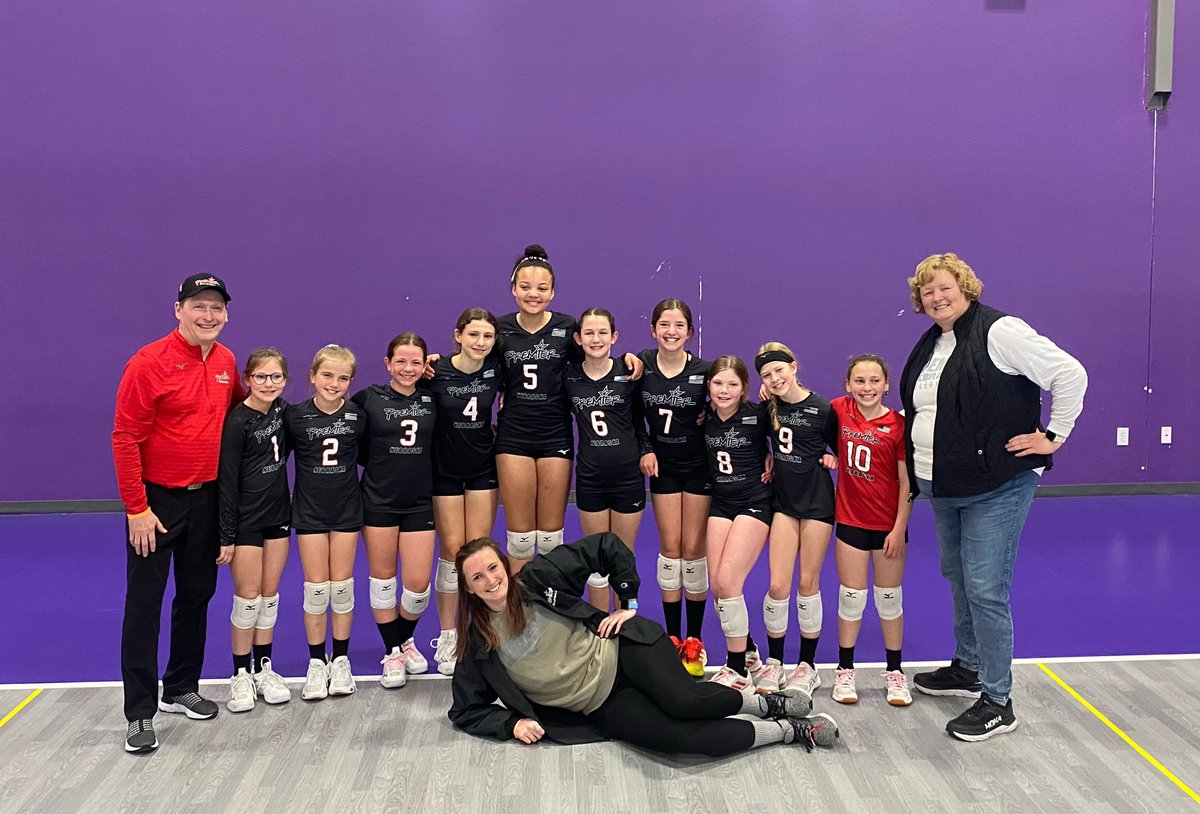 Premier11B's tweet photo. Today we wrapped up our 2023 season! Lots of learning and lots of fun had ❤️🖤🤍🏐 https://t.co/i3a45nKOs5