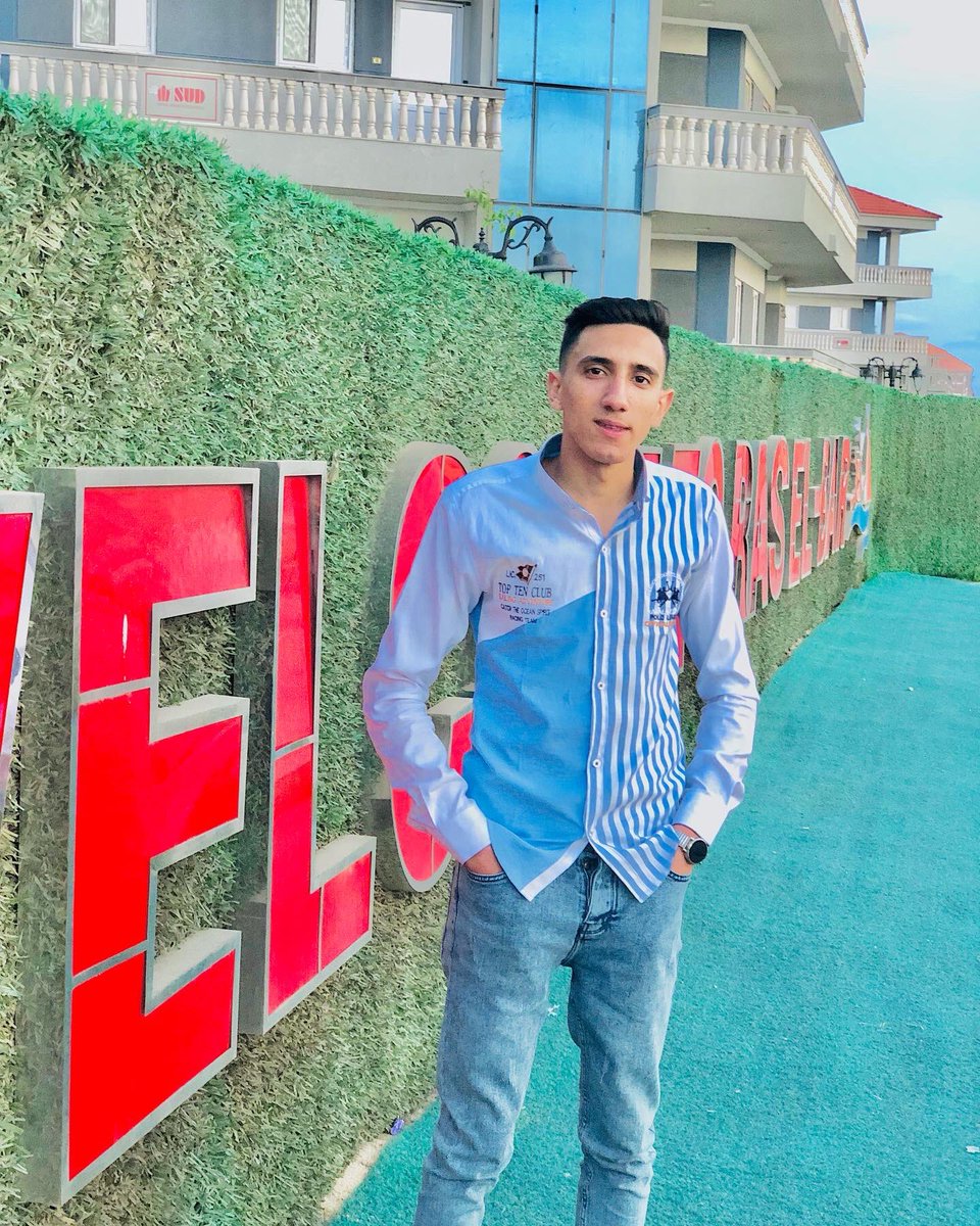 "ولا تَجعل في قُلوبنا إنتظارًا لشيء لن يأتي يا اللَّه."🤍