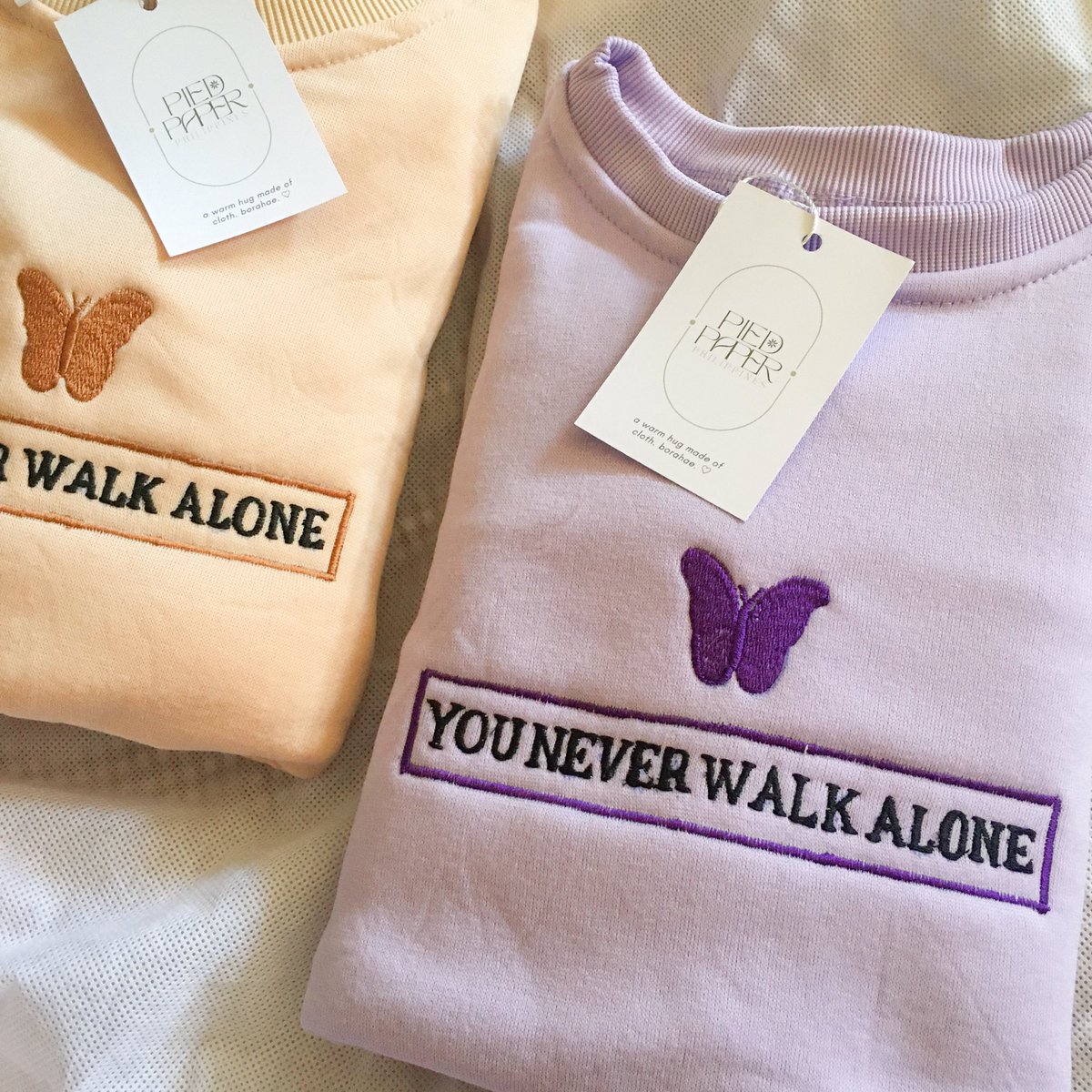 piedpaperph_'s tweet photo. available! 🪄 mauna tong maprocess kesa sa batch ng May1 ~

— with you &amp; disease sweatshirt
• khaki: m-xxl
• lilac: m-xl

🛒 330 each (old price is 350)
📅 DOP: April 26
🫶🏻 DM to order!

RTs are appreciated 💜 https://t.co/Me4i0WtslS