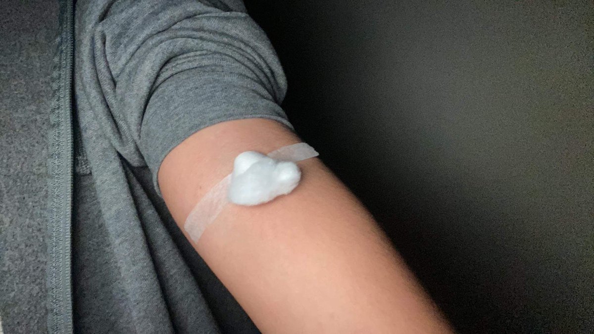 hoonieroon's tweet photo. Pls, If im late at responding. I'm confined at hospital. Im sorry guys, will try to refund the items later on once na madischarge. sorry po.. https://t.co/fWYokg1cYs