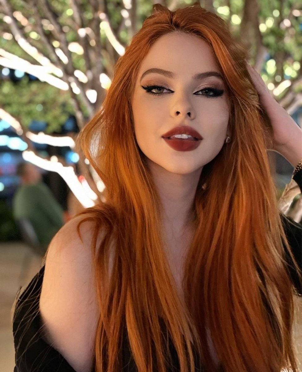 ANN1ELEO's tweet photo. ⠀⠀
        ⠀𝕮𝗁𝖾𝗋𝗿𝘆 𝗅𝗂𝗉𝗌, 𝖼𝗋𝗒𝘀𝘁𝖺𝗅 𝗌𝗄𝗂𝖾𝗌 
⠀𝐈 𝖼𝗼𝘂𝗅𝖽 𝗌𝗁𝗈ω 𝗒𝗈ꭎ 𝗂𝗇𝖼𝗋𝗲𝗱𝗂𝖻𝗅𝖾 𝗍ჩ𝗂𝗇𝗀𝗌
⠀⠀ https://t.co/mZHx4ROGhx