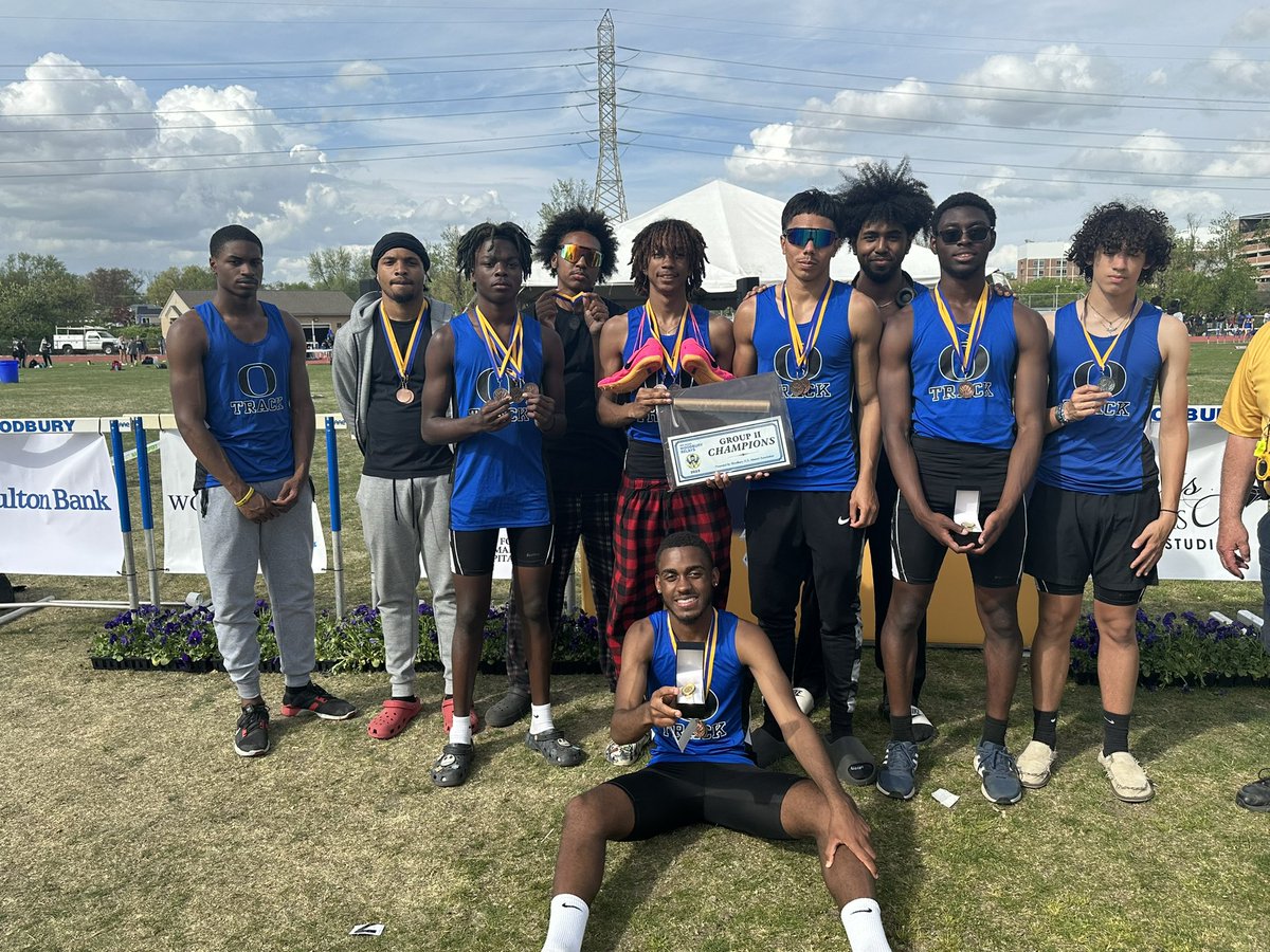 oakcrest_track's tweet photo. So we win Woodbury Relays Team title…..
Local teams who did not win a title get all the love from media and press outlets… its a shame… kids deserve the love for their effort. We showed up and won! We got this! https://t.co/9v0JLLObH6