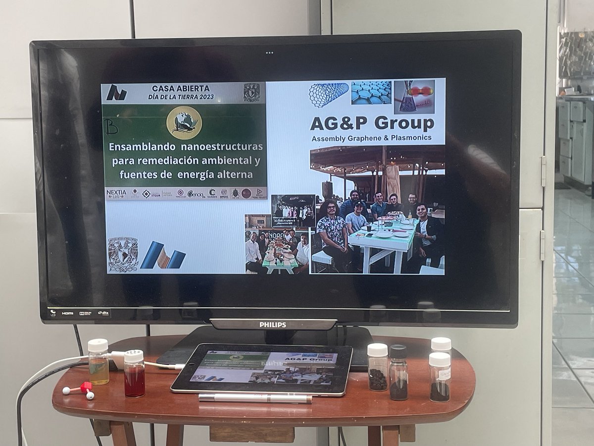 RomoHerrera_Lab's tweet photo. CasaAbierta 2023 (OpenHouse) 
@CNyN_UNAM 

   Very proud of the guys (AG&amp;P Group; Assembly Graphene &amp; Plasmonics), achieving a creative workshop to share some of their daily activities in the Lab on Nanotechnology with the local High School kids.
 
Int. Mother Earth Day https://t.co/mkxRHCMcDm
