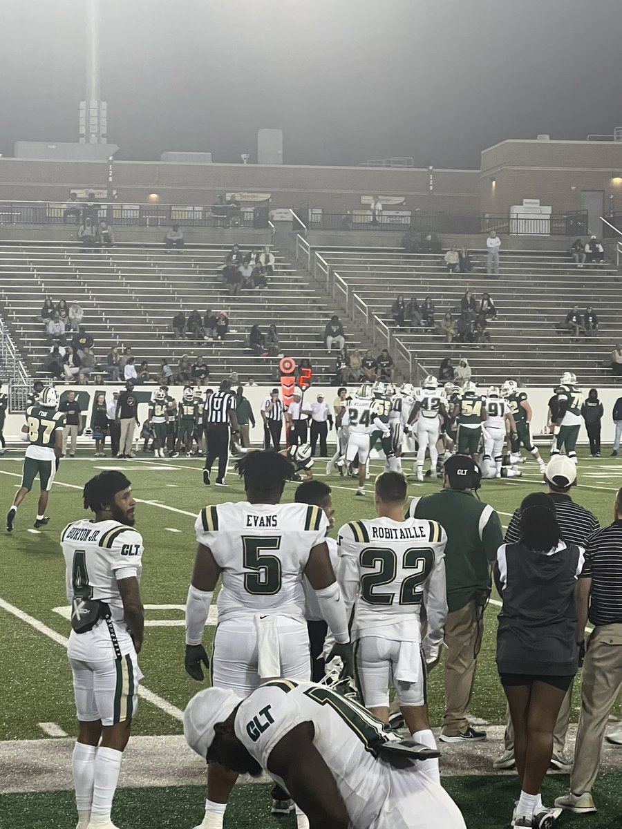 45alltimeseth's tweet photo. Had a amazing experience at @CharlotteFTBL spring game Great environment here.Cant wait to come back! @BiffPoggi @froelich51 @JacksonBlock17 @NCHSBlueSheet https://t.co/62BDtsg2tF