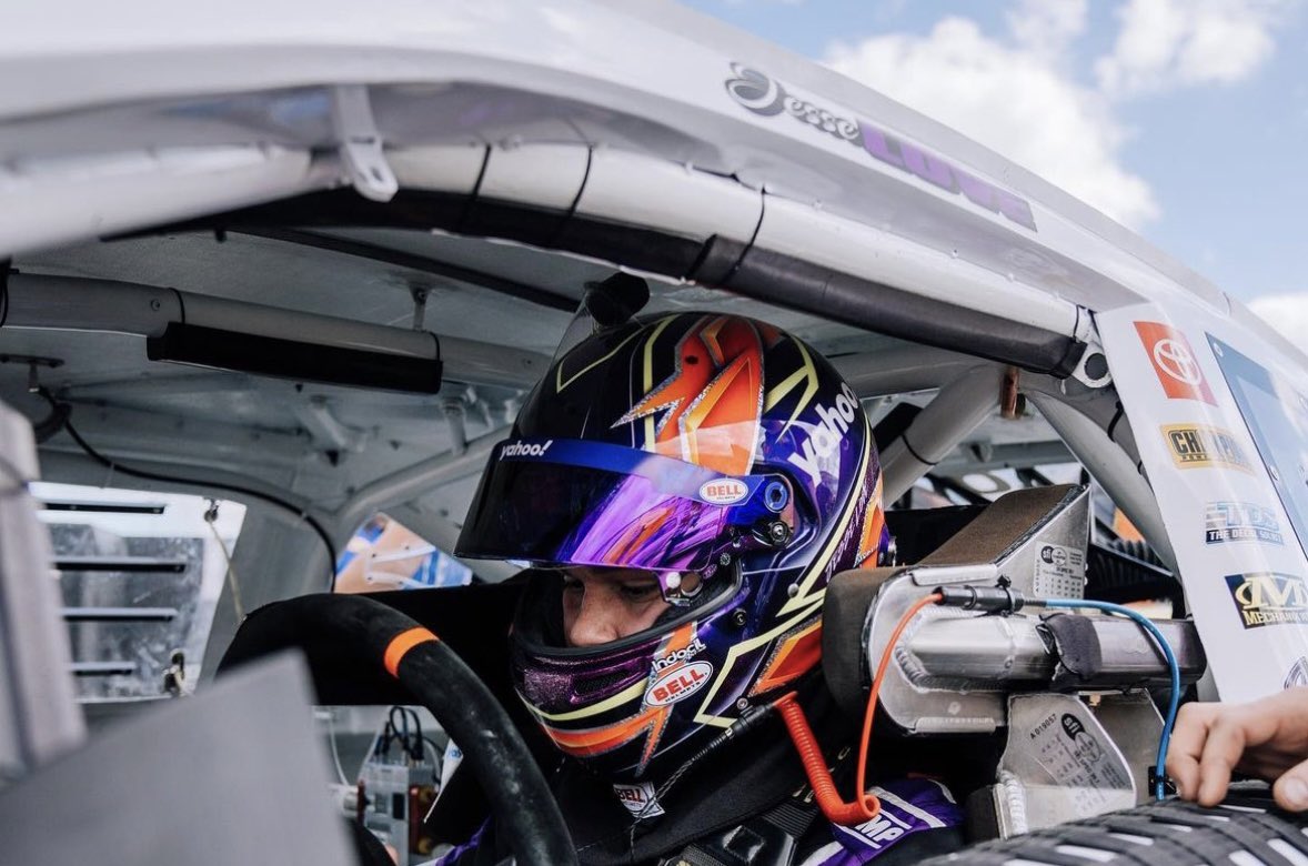 RacingProMedia's tweet photo. Jesse Love earns huge superspeedway win; Venturini Motorsports reigns supreme once again at Talladega
#JesseLove #GusDean #BretHolmes #GeneralTire200 #ARCA #Menards #Talladega #Alabama #TalladegaSuperspeedway #Racing #Winner #VenturiniMotorsports #Toyota #Yahoo @YahooSports
https://t.co/LurURn96xQ