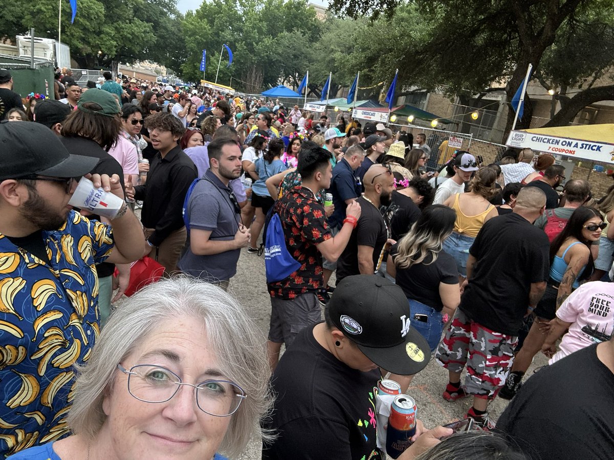 Patty Roberts on Twitter "Wow! StMarysU Oyster Bake, meeting Shane