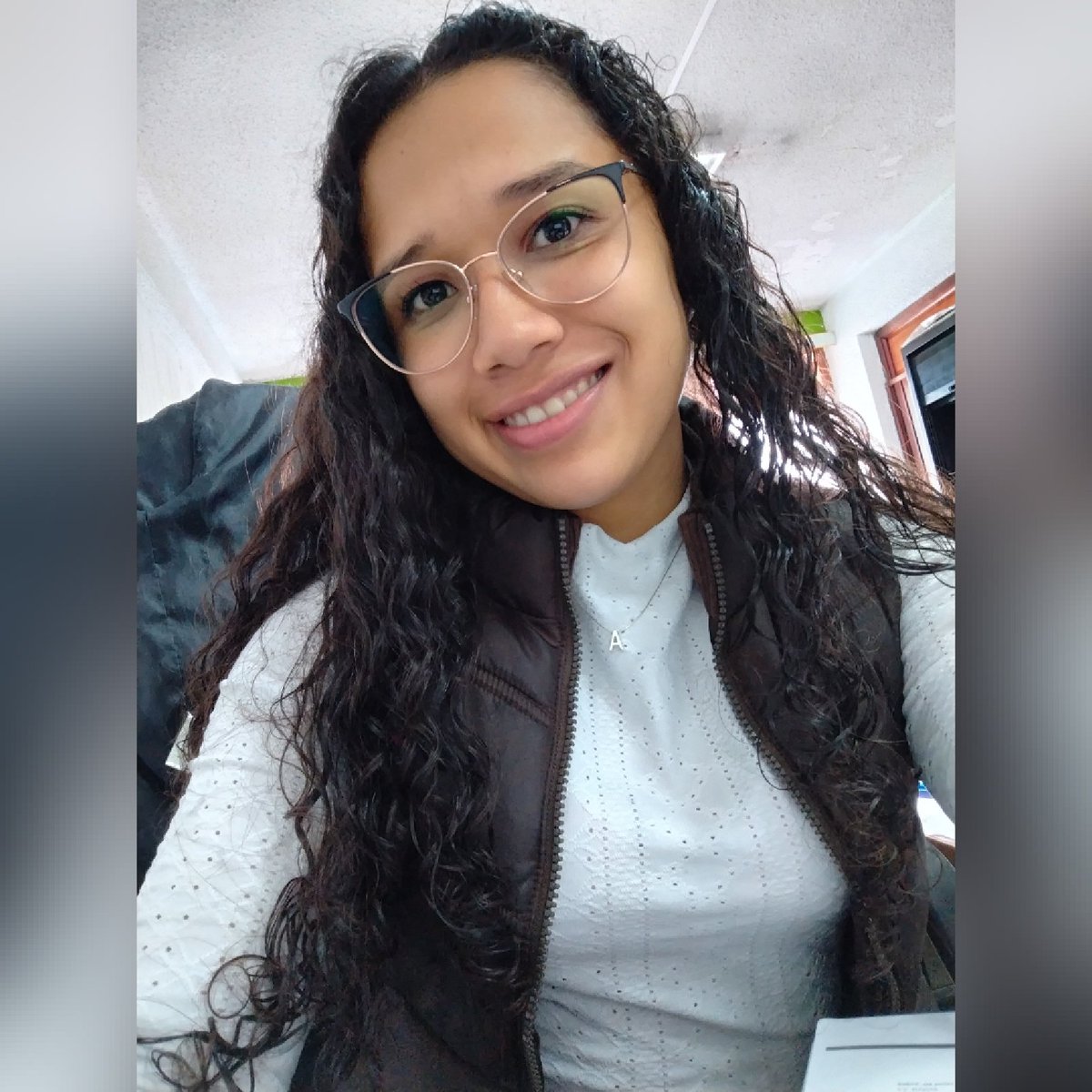 Ferfchen16's tweet photo. #NuevaFotoDePerfil 🤍🤎 https://t.co/vAHFTuCZwY