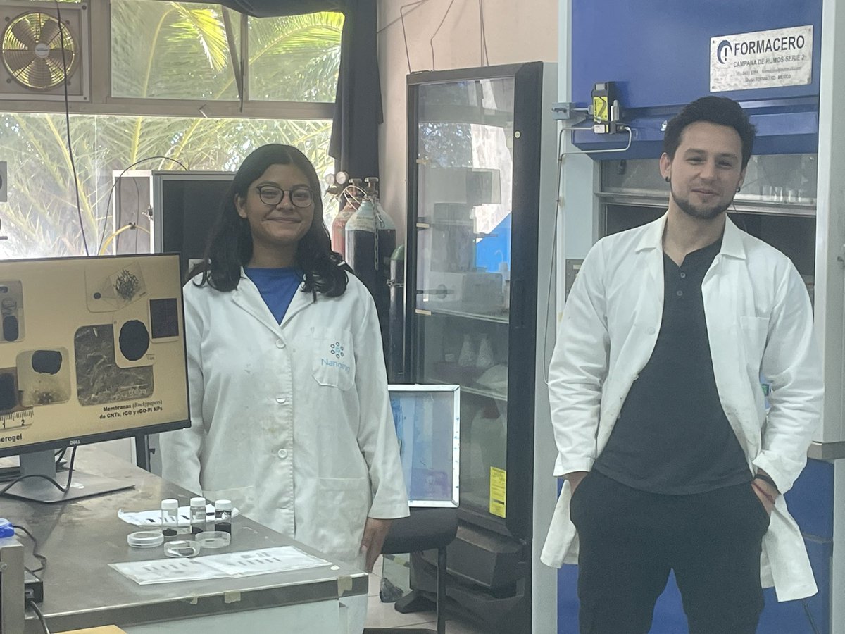 RomoHerrera_Lab's tweet photo. CasaAbierta 2023 (OpenHouse)
@CNyN_UNAM 

AG&amp;P
Assembly Graphene &amp; Plasmonics 

Montse Gallegos &amp; José Ruiz https://t.co/M5Jv6o3wws
