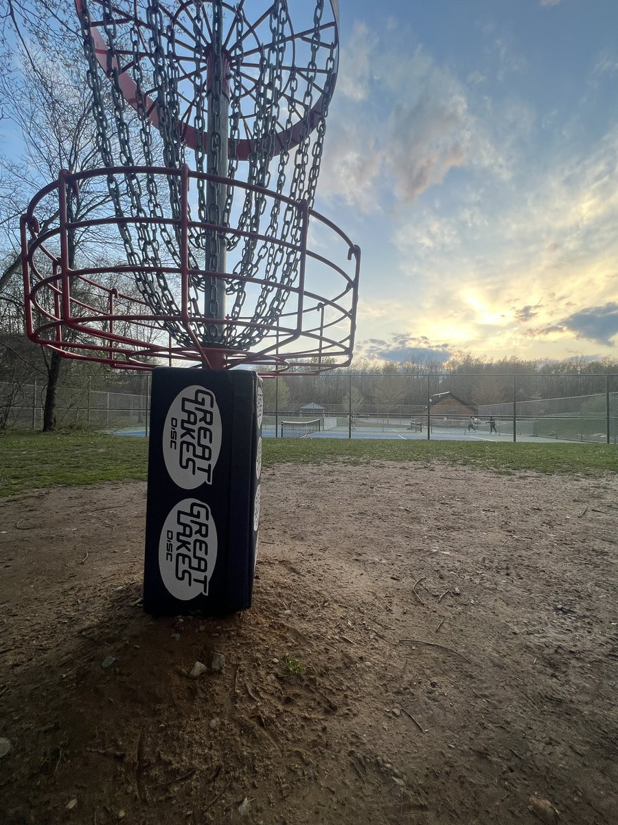 ZacO_Disc's tweet photo. I ran my first tournament ever!
A small flex start that had 85 people play 😮! HUGE shoutout to Shea and Great Lakes Disc for helping me get started.
Next event will by Thursday, May 25th at VIRA!
#legacydiscproshop #greatlakesdisc #teamacen1 #crew42 #discgolfthreads #kaces https://t.co/lkK4TsOxsr